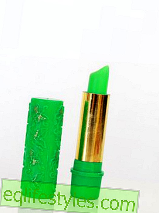 Everyone wants this green henna lipstick