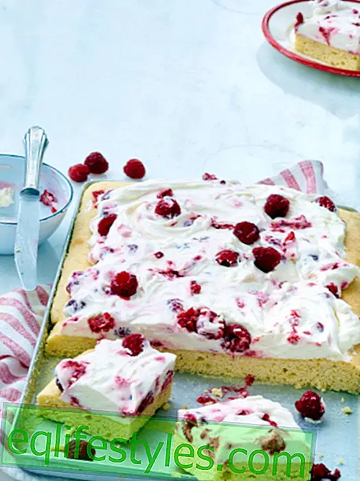 Delicious, delicious, yummy! Fantachuchen from the sheet - with raspberries