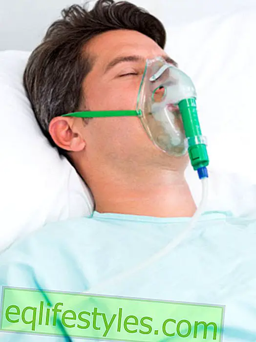 Incredibly brazen: man pretends to be in a coma