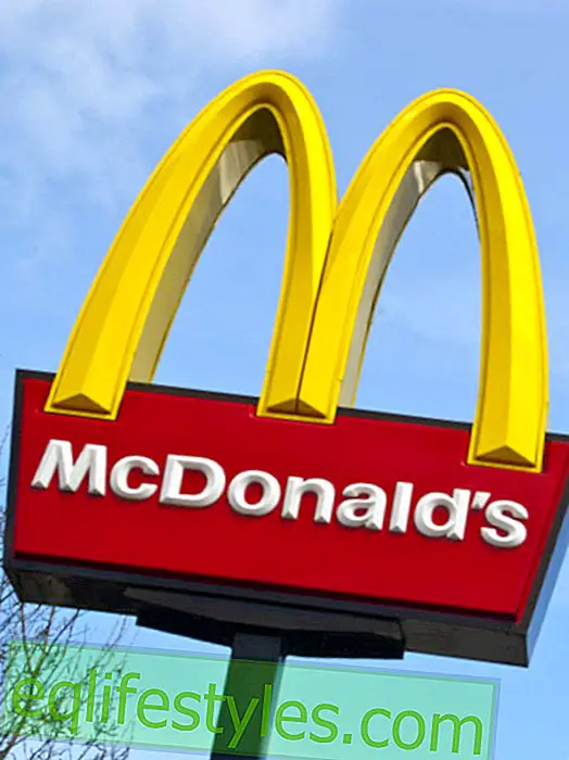 Addition to the Big Mac: McDonald's accidentally shows porn in store