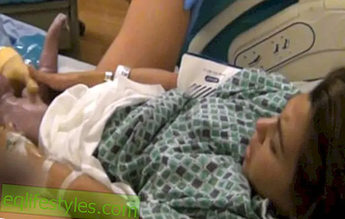 Shocking photo: Kourtney Kardashian was filming at birth