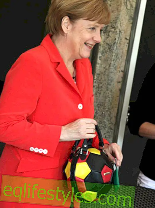 Angela Merkel: Avec la poche Schland pour la victoire en Coupe du monde