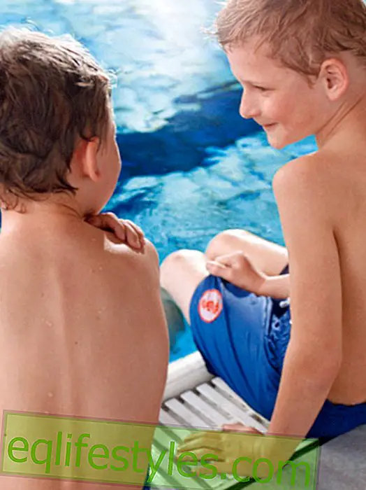 Life - Best friends should be inseparable - even while swimming!