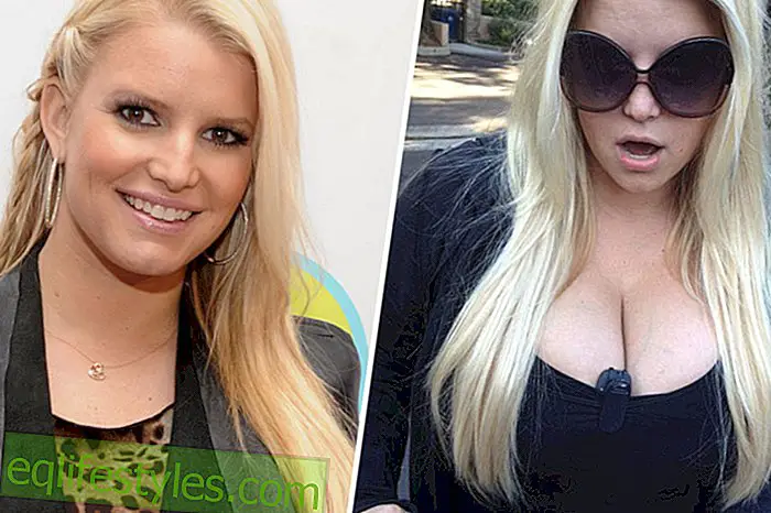 Jessica Simpson shows her big tits