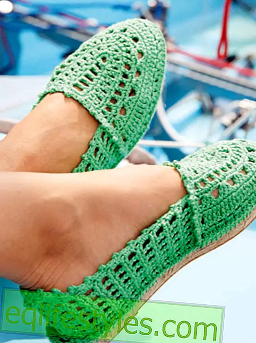 Fashion - Knitting instructions for crocheted espadrilles