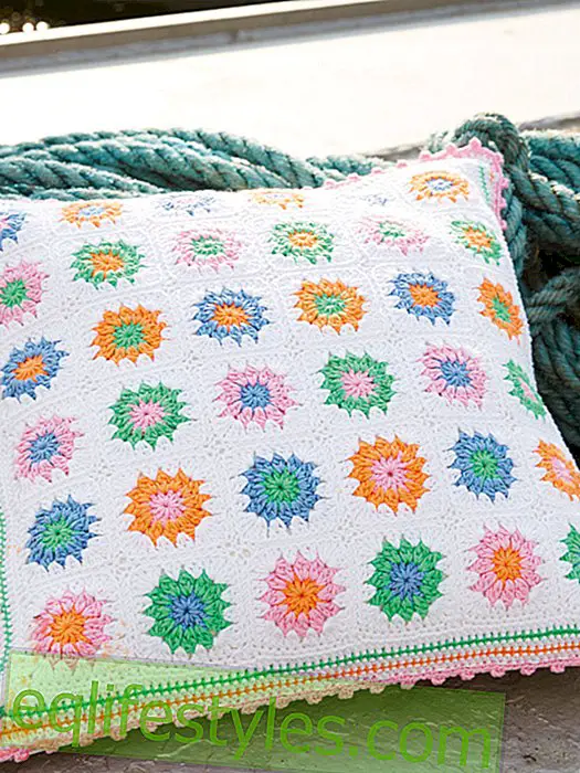 Fashion - Crochet Pattern for Cushion Cover with Granny Squares