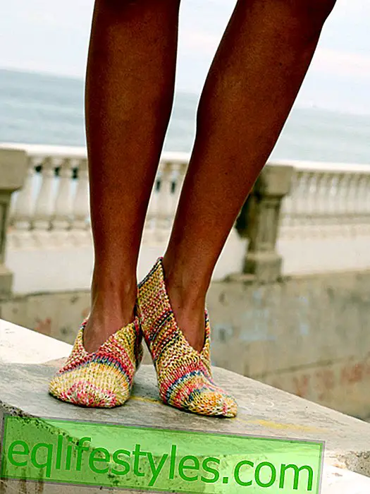 Fashion: Knitting instructions for light house shoes