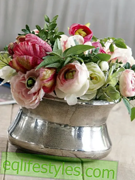 live: Varied: A vase for spring flowers