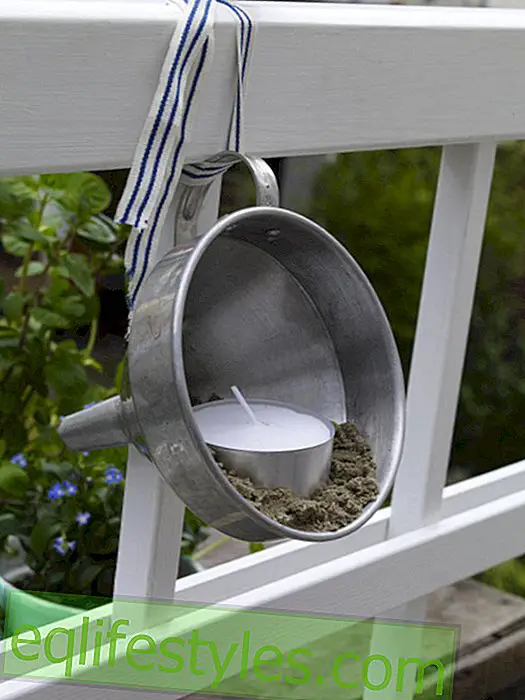 live - Funnel lantern for the balcony railing