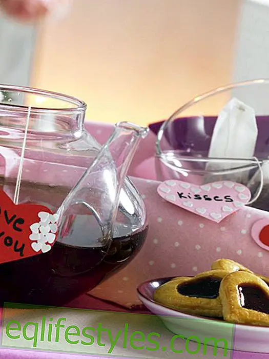 Свети Валентин: чаена торбичка със сърце