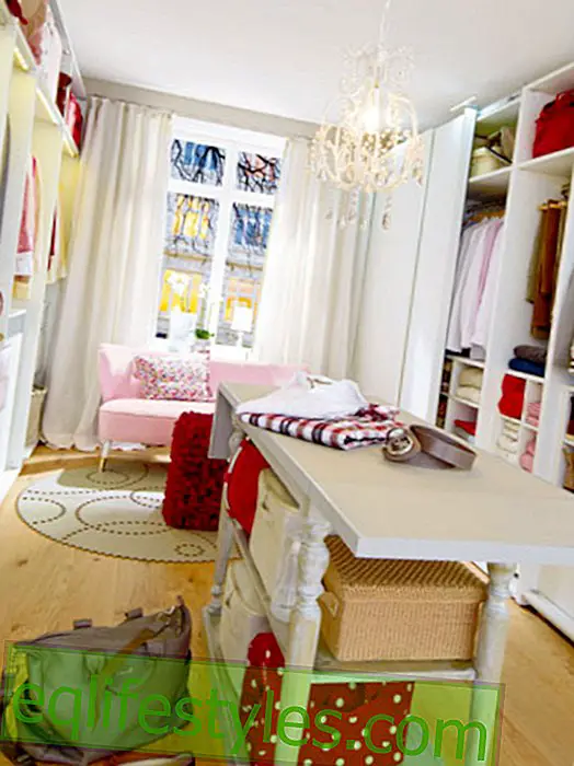живея - Дизайнерска съблекалня - стая като гардероб