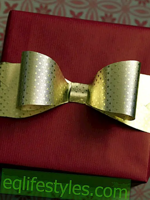 DIY tip: Golden gift bow