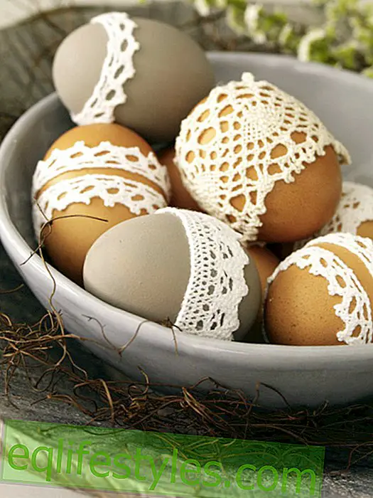 Easter eggs with lace border