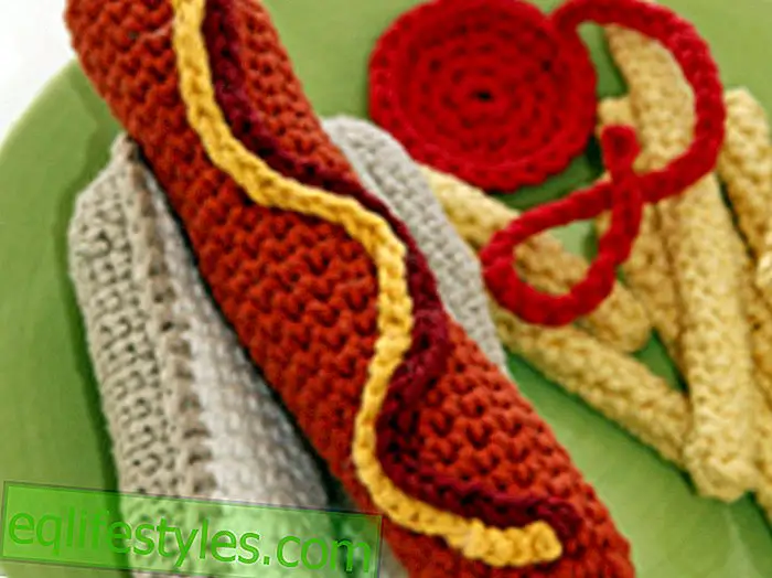 Crochet TutorialCrochet hot dog with bread and french fries