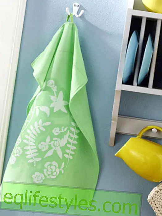 DIY tutorial for a colorful tea towel